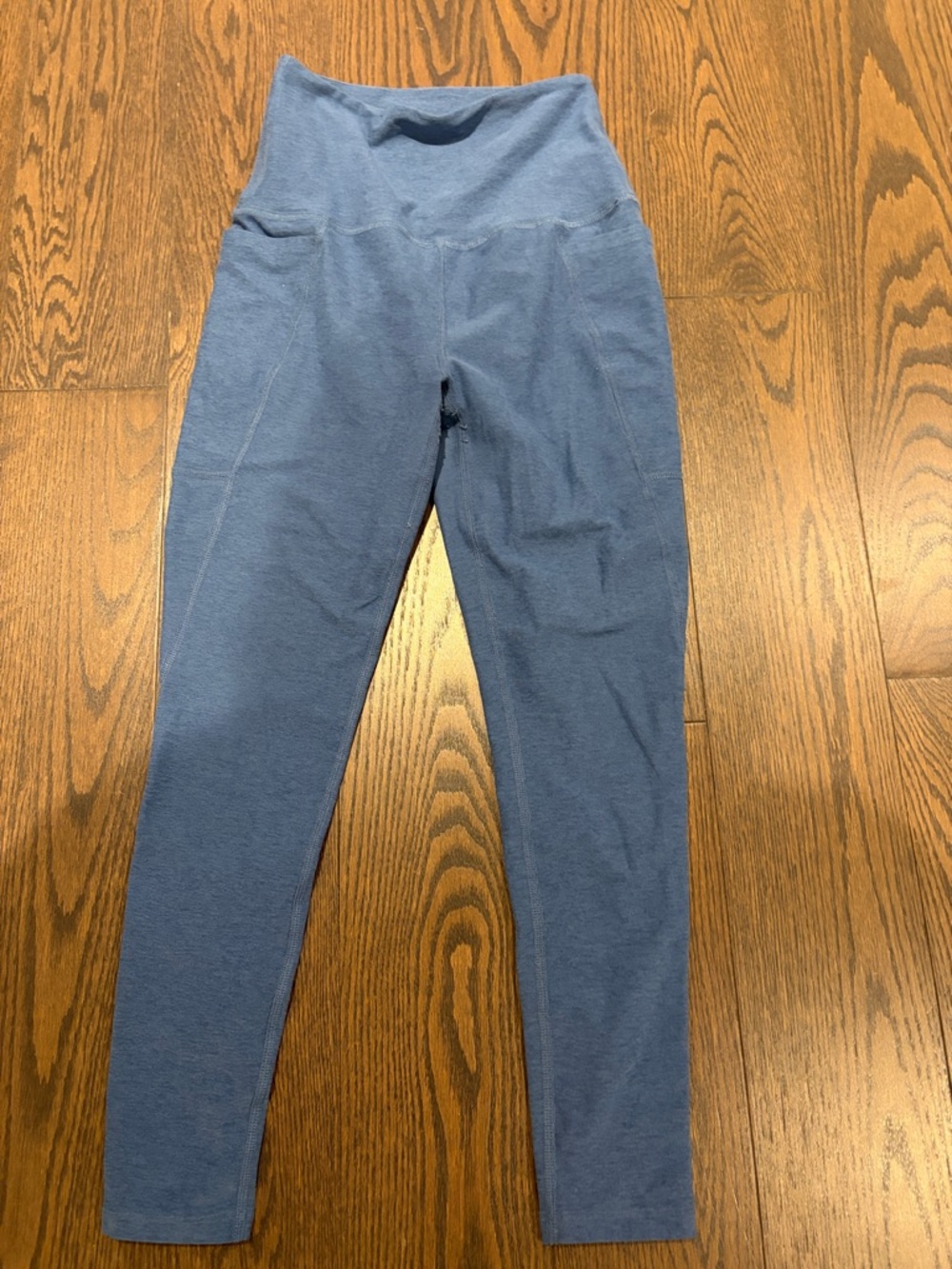 Beyond Yoga Heathered Slate Gray Leggings with Yellow Logo
